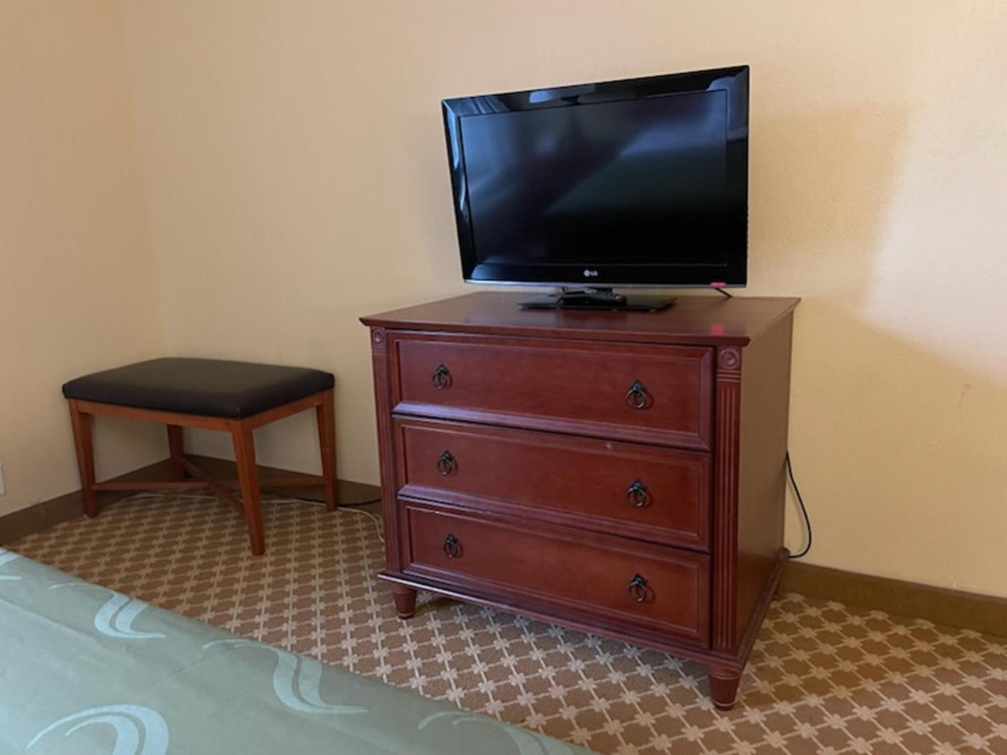 Quality Inn & Suites Saginaw Exterior photo